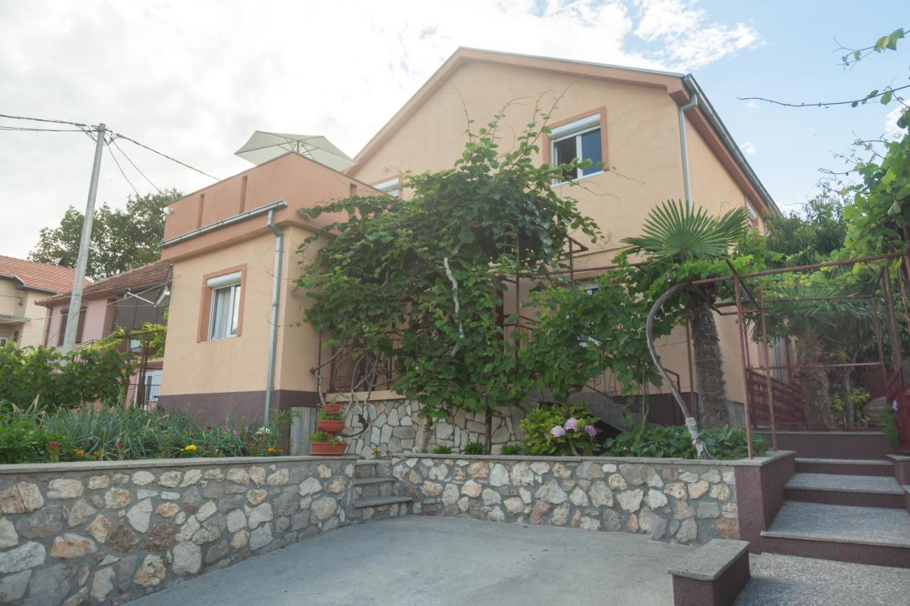 Apartment Milena Virpazar Luaran gambar