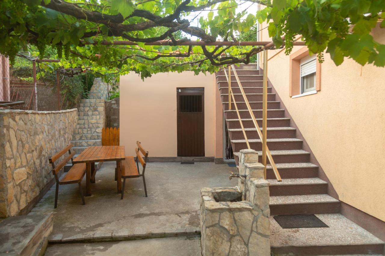 Apartment Milena Virpazar Luaran gambar
