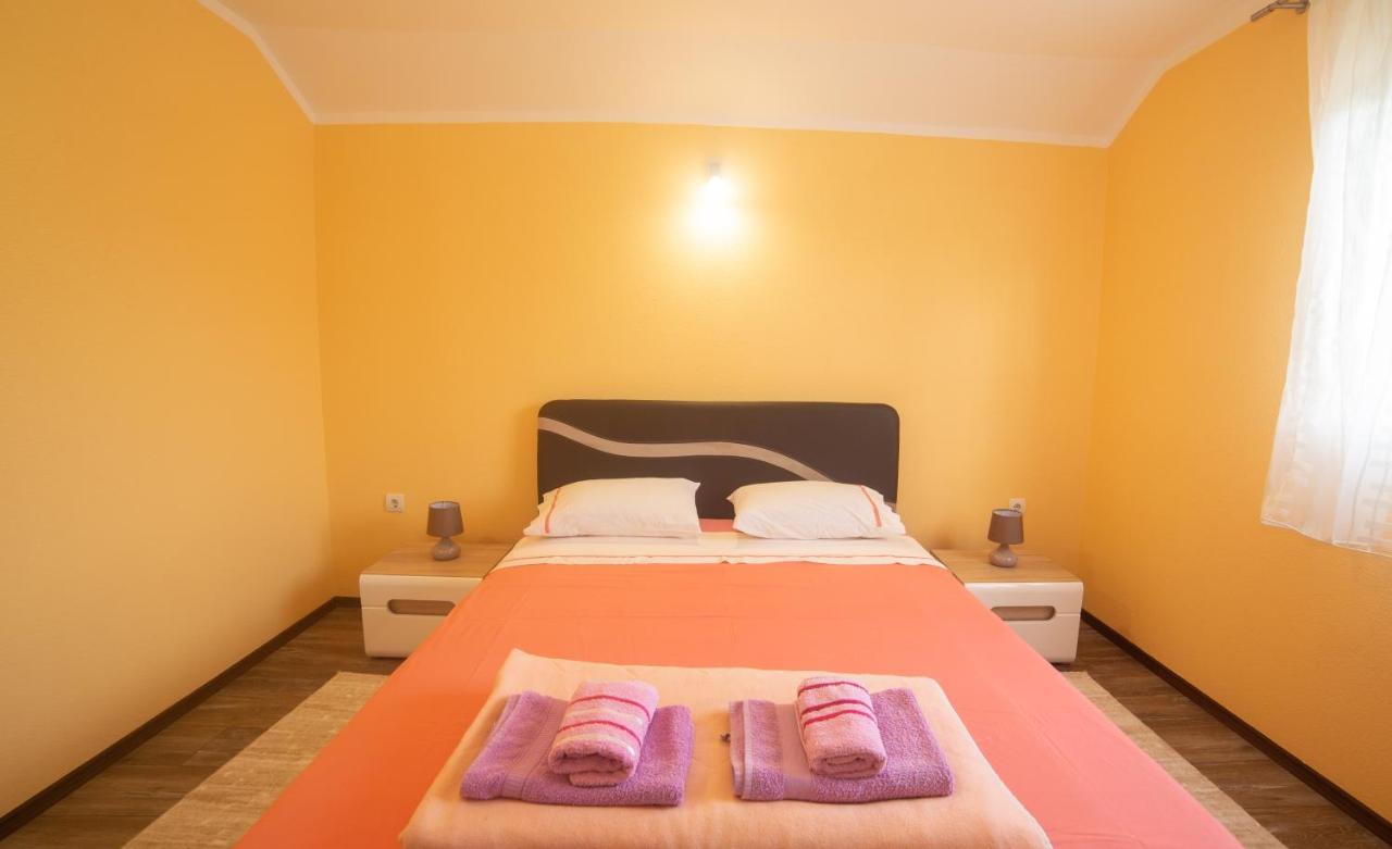 Apartment Milena Virpazar Luaran gambar