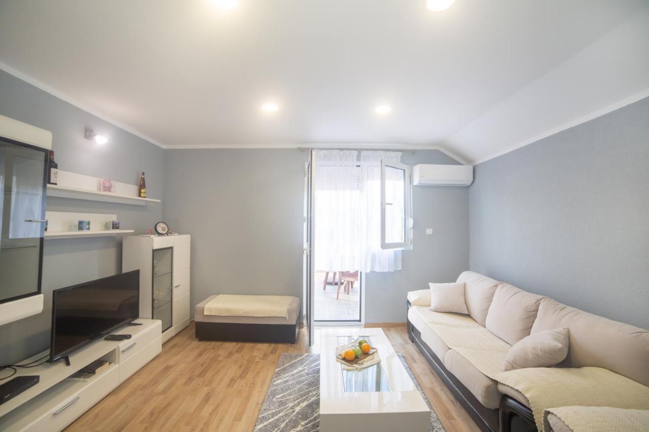 Apartment Milena Virpazar Luaran gambar