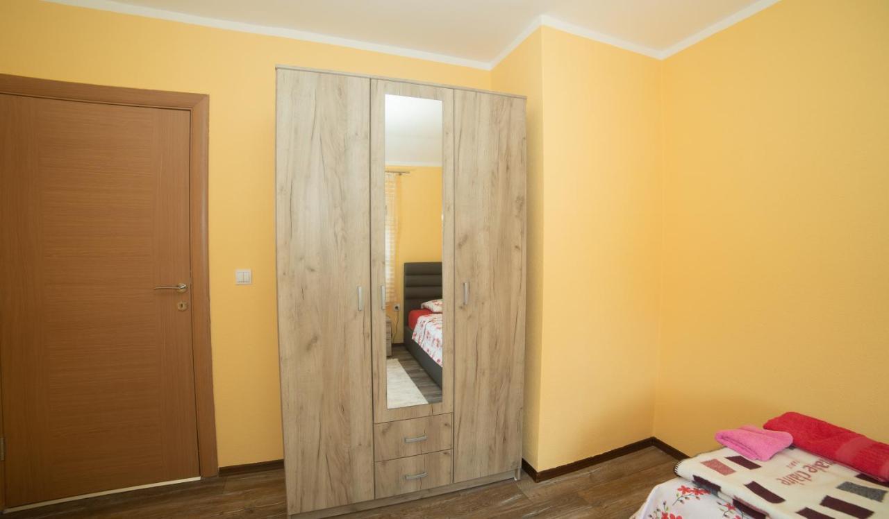 Apartment Milena Virpazar Luaran gambar